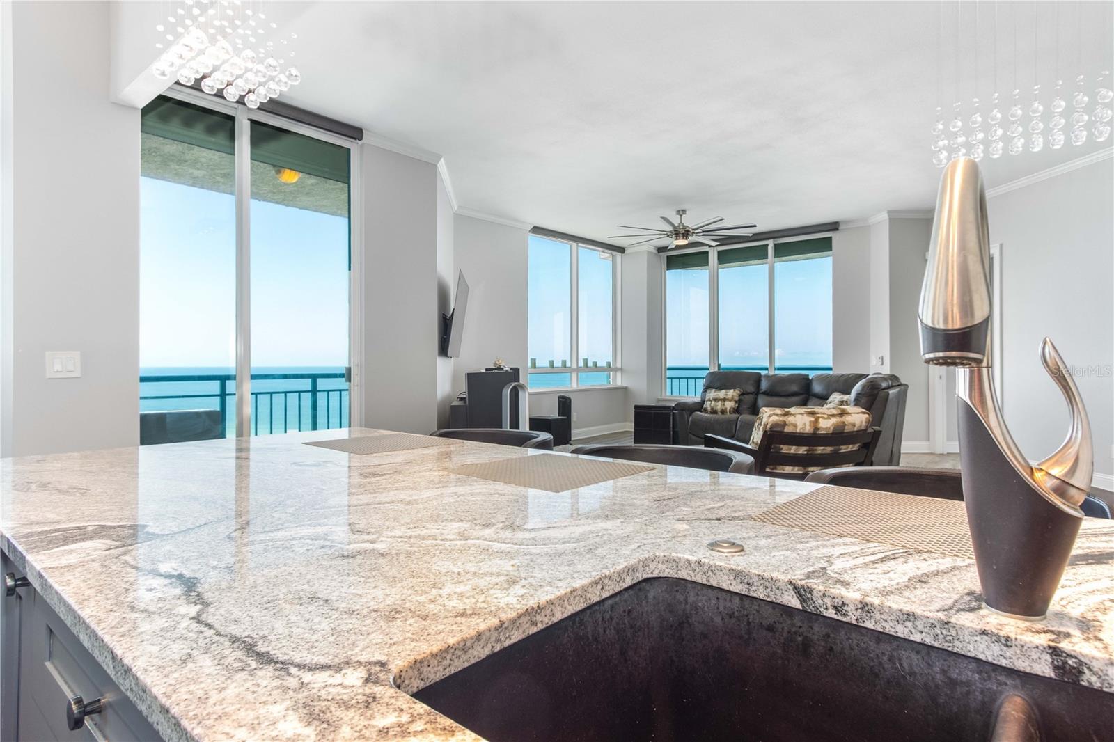 ULTIMAR THREE CONDO - Residential