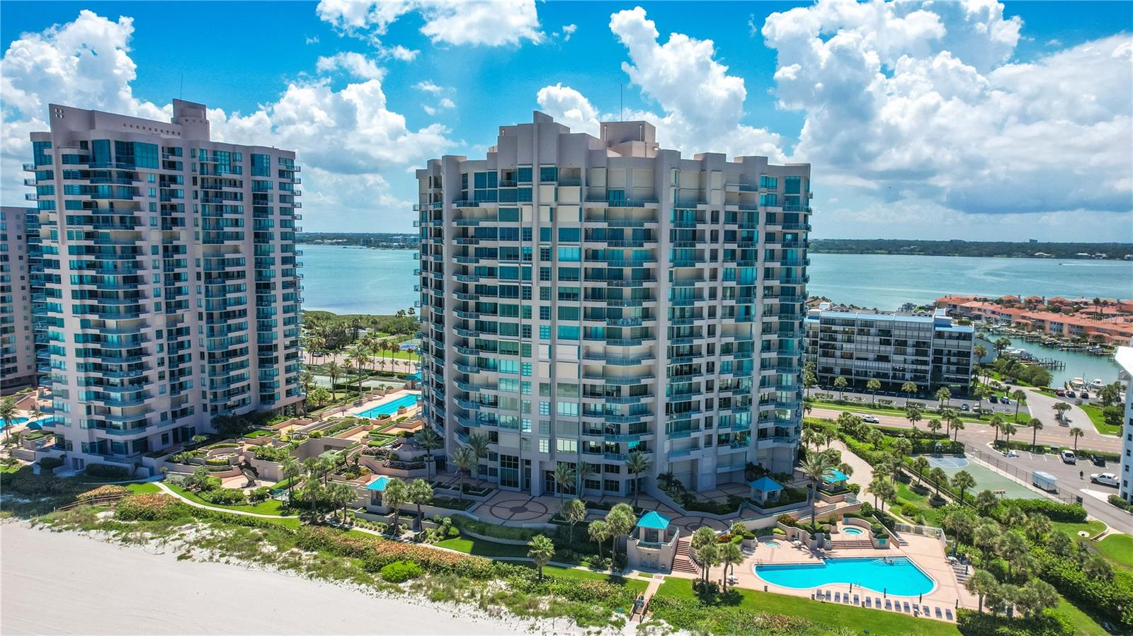 ULTIMAR THREE CONDO - Residential