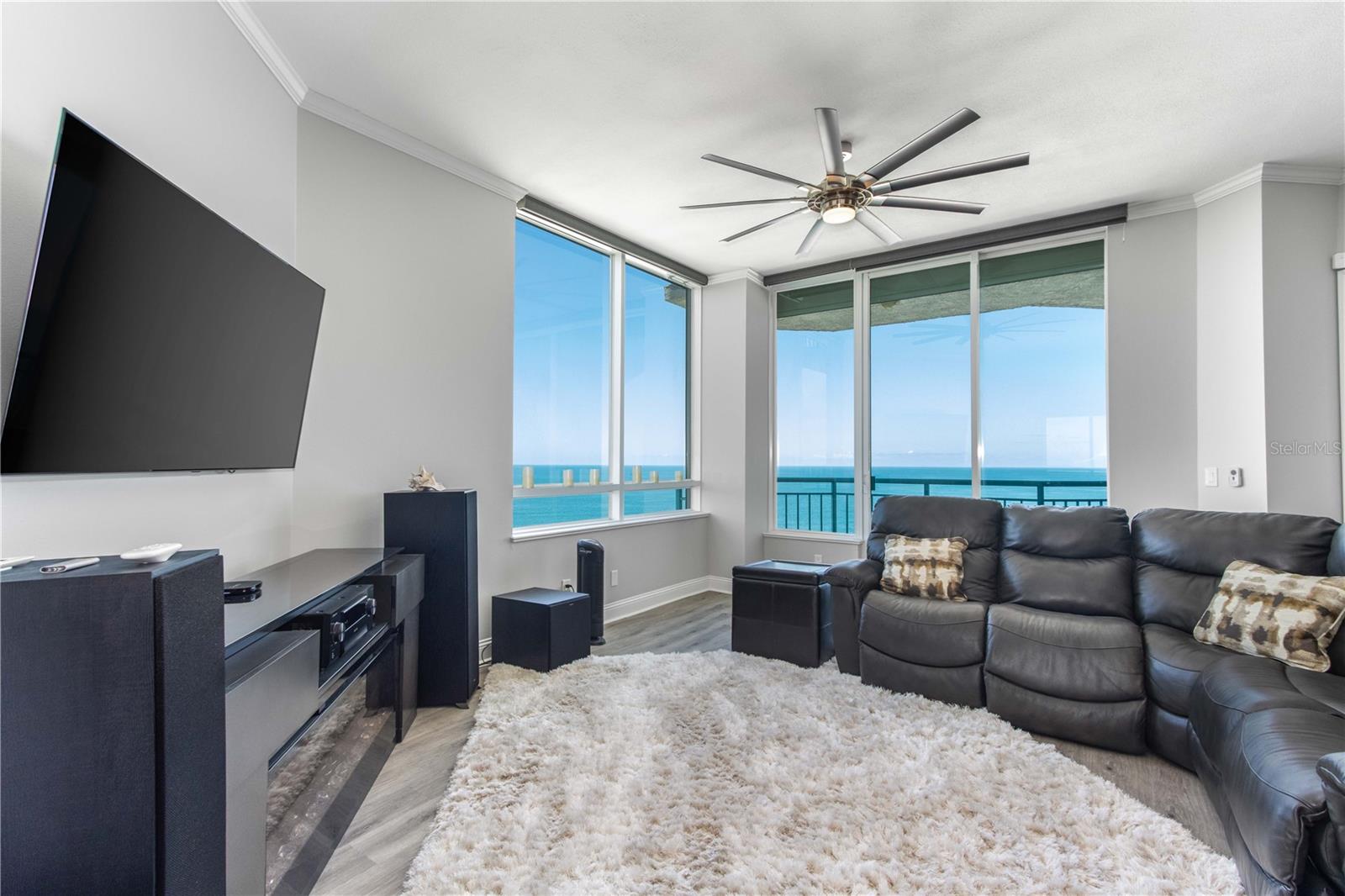 ULTIMAR THREE CONDO - Residential