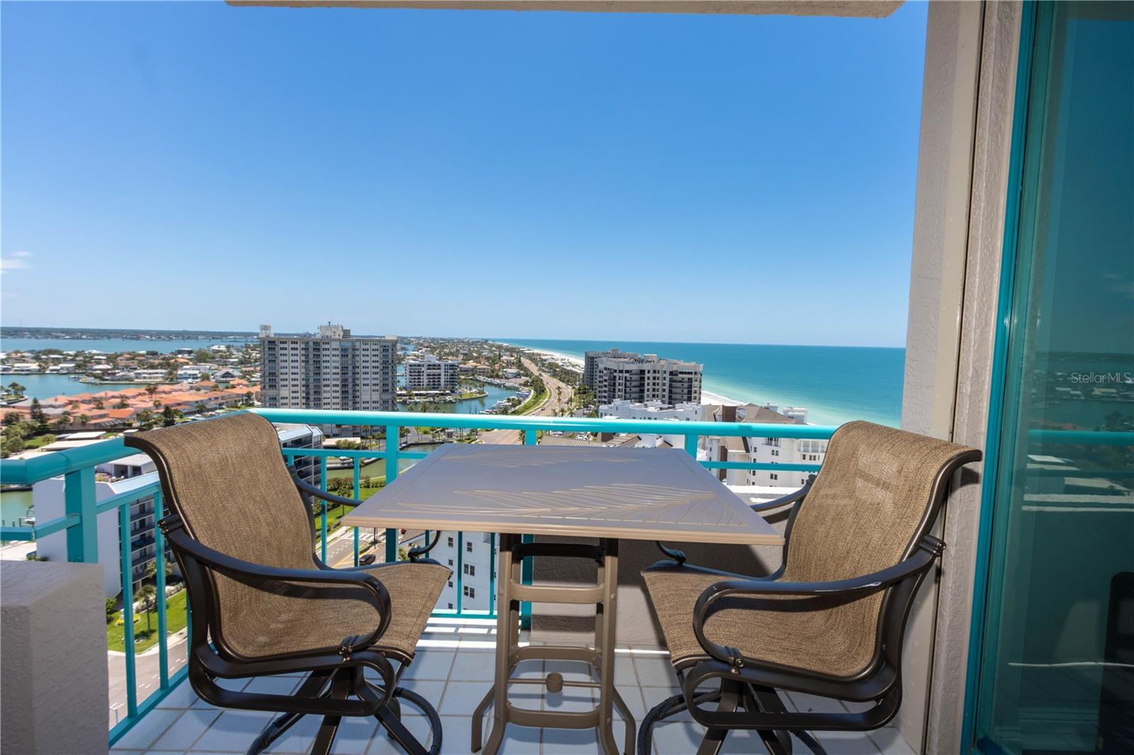 ULTIMAR THREE CONDO - Residential