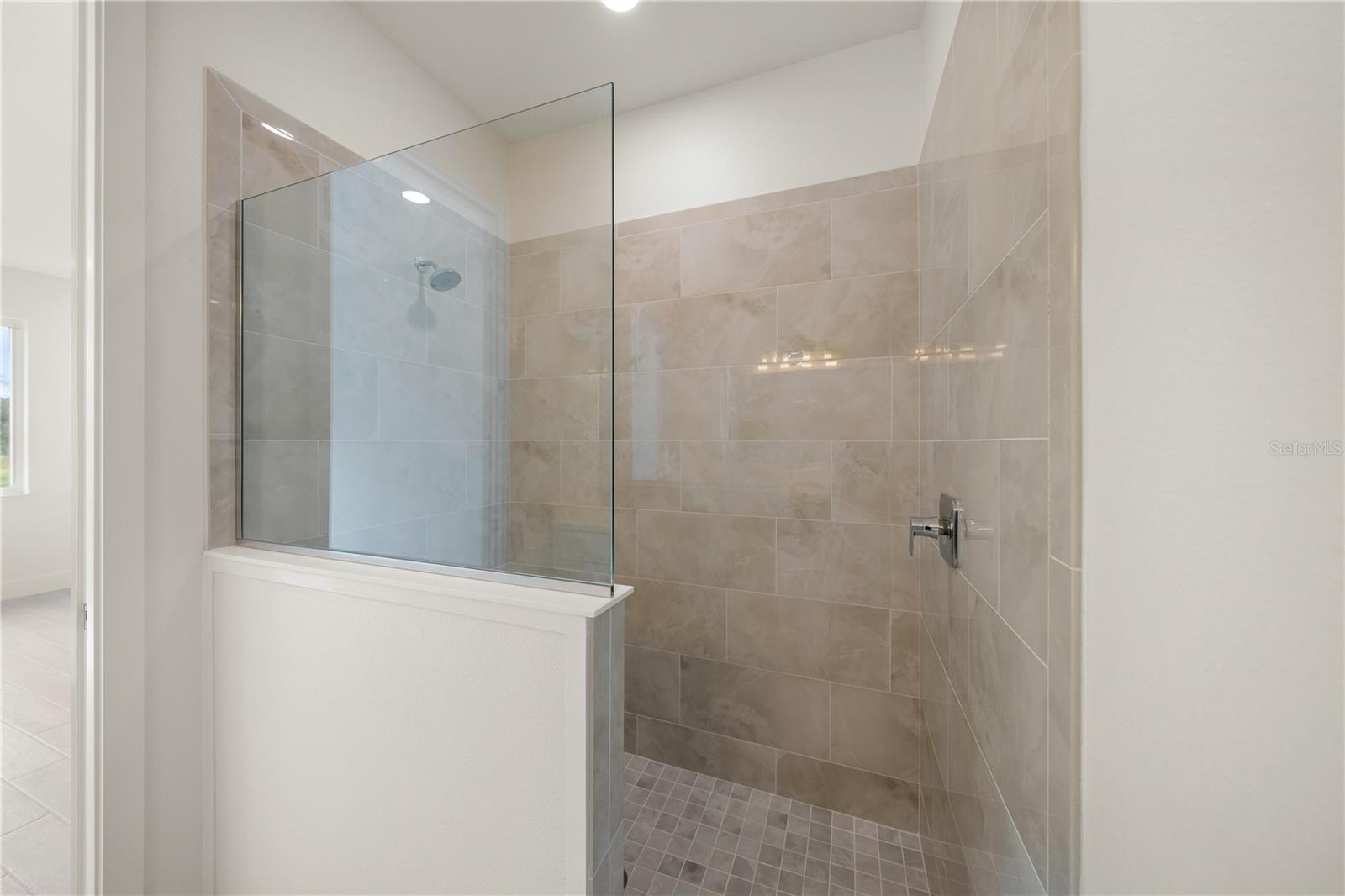 SHELLSTONE AT WATERSIDE - Residential