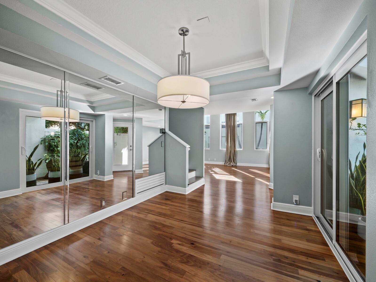 LIBRARY MEWS - Residential