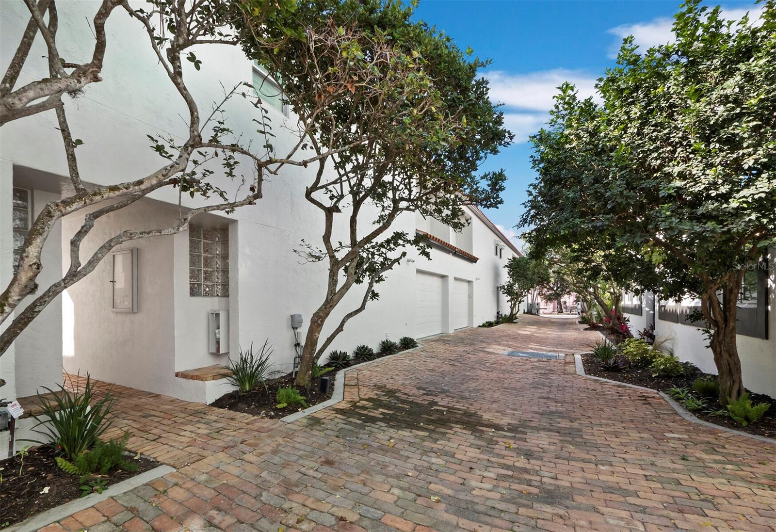 LIBRARY MEWS - Residential