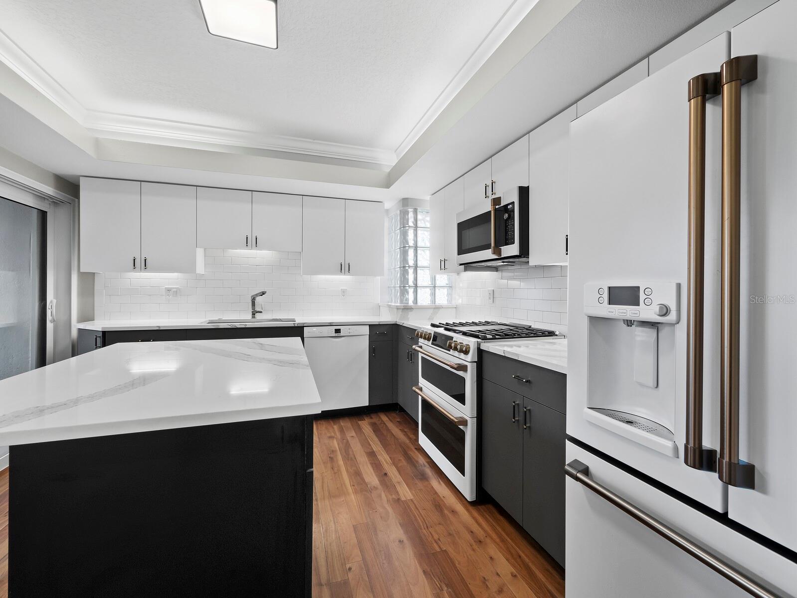 LIBRARY MEWS - Residential