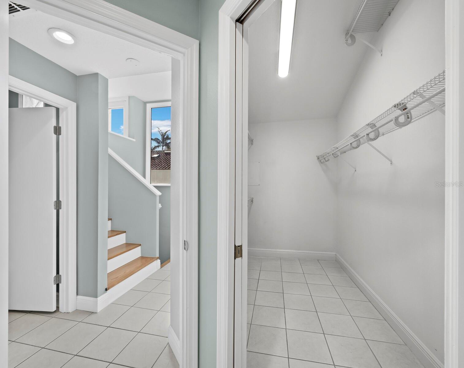 LIBRARY MEWS - Residential