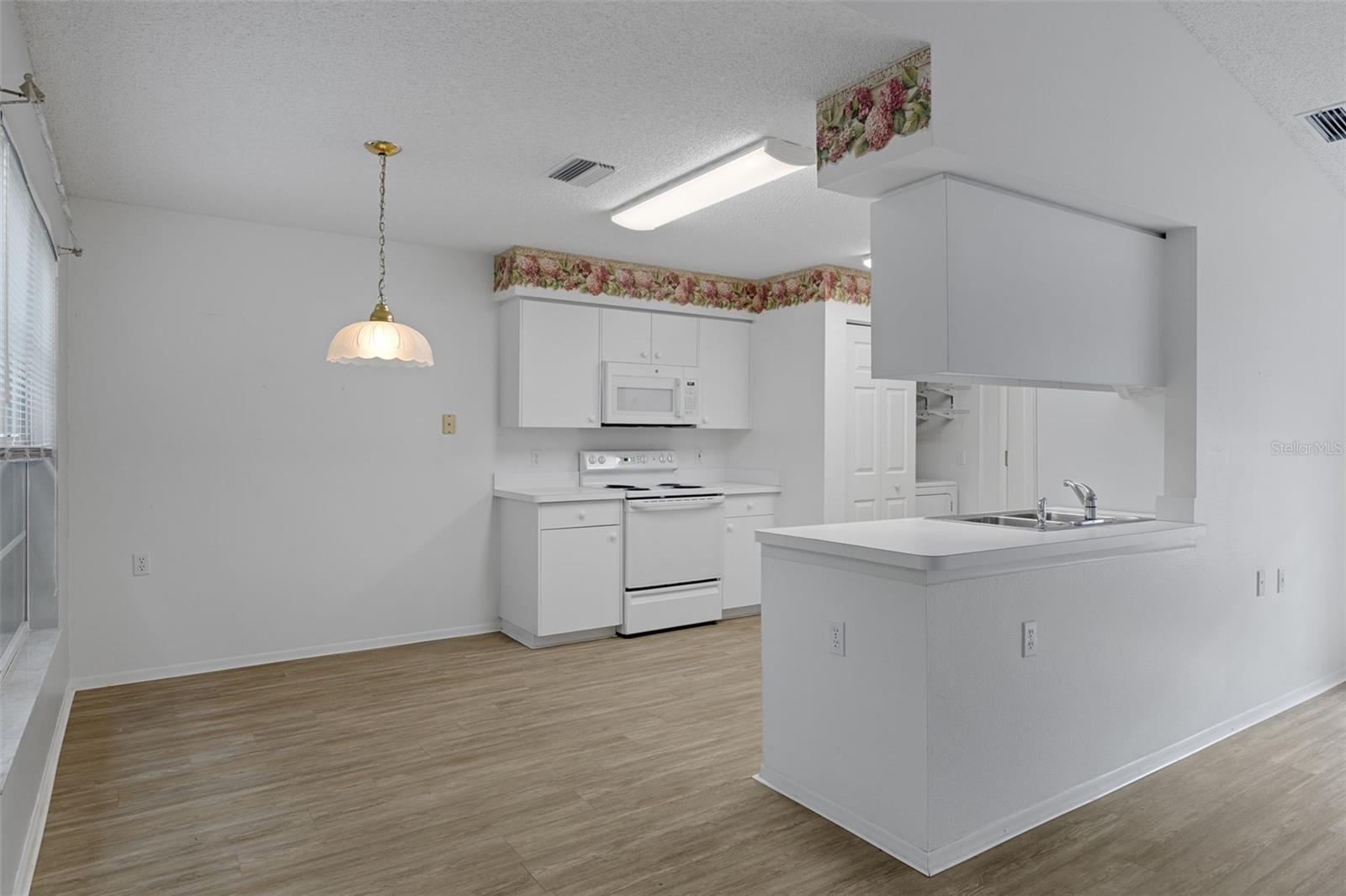 TIMBER PINES - Residential