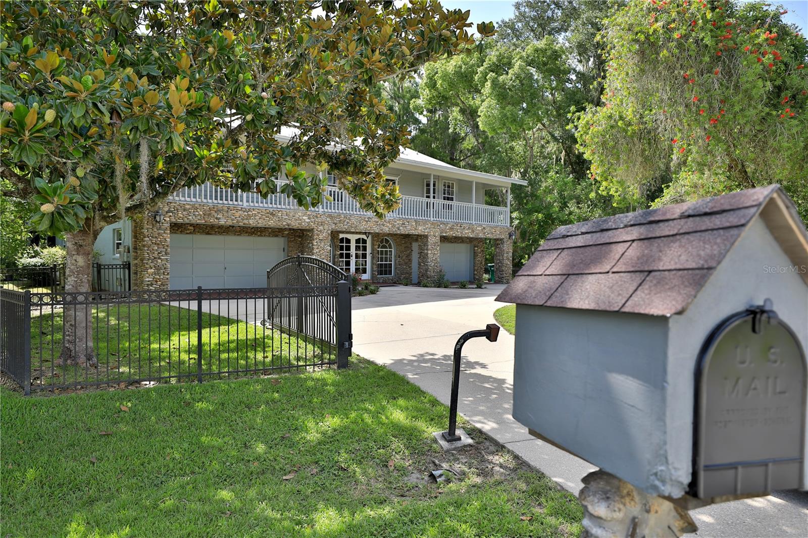 BLUE COVE - Residential