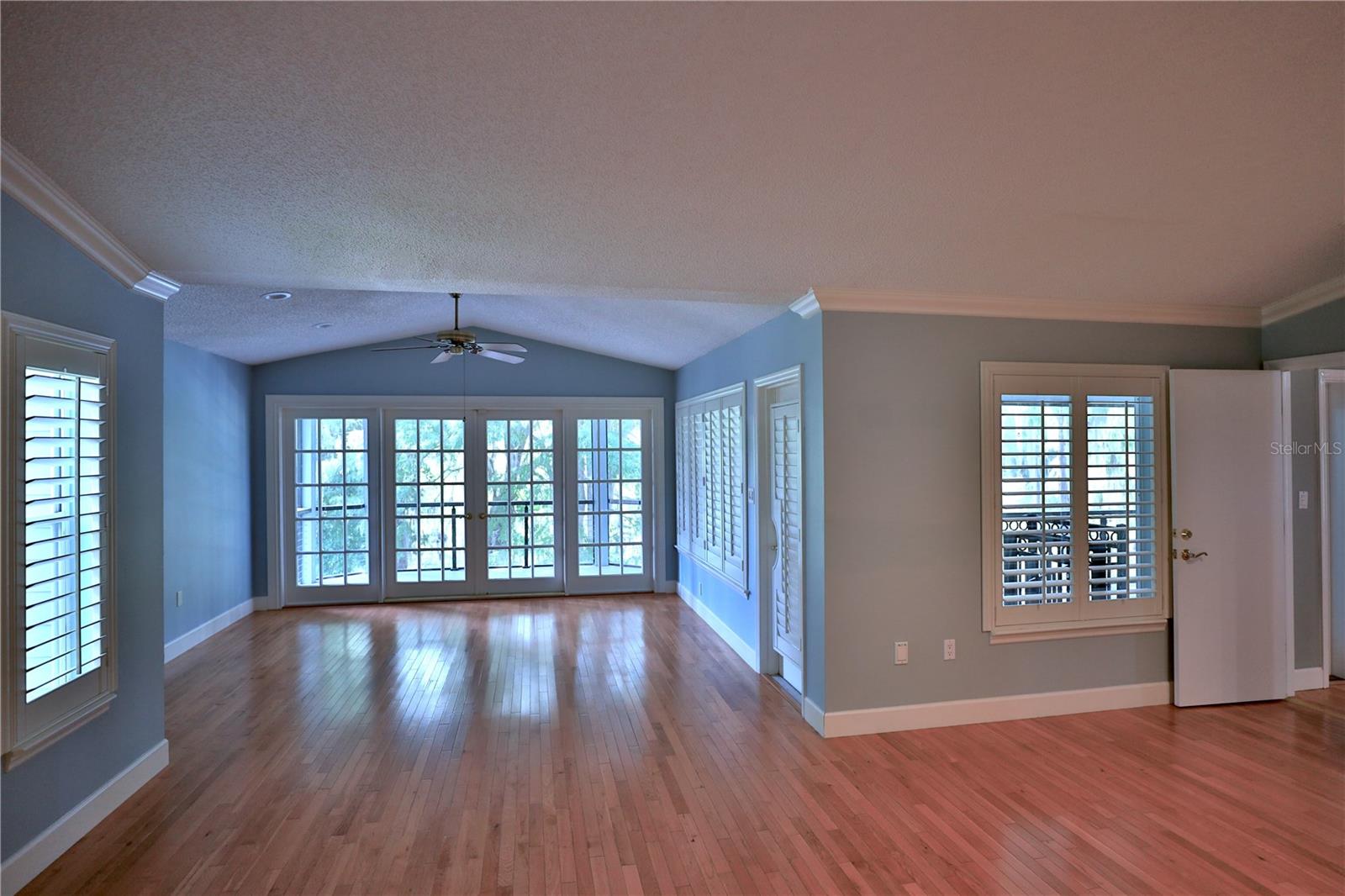 BLUE COVE - Residential