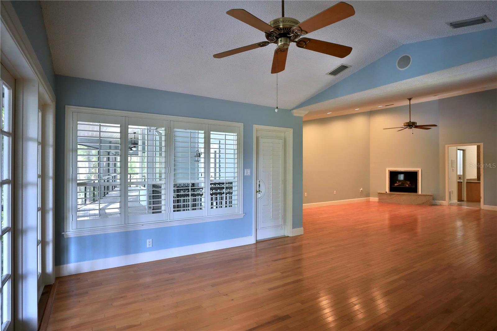 BLUE COVE - Residential