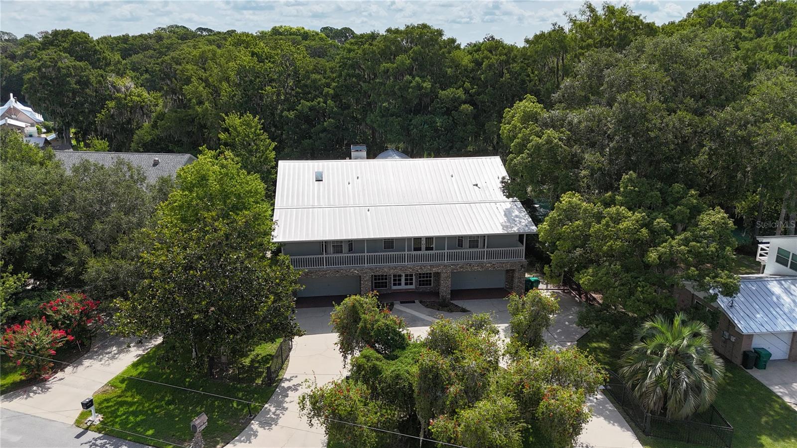 BLUE COVE - Residential