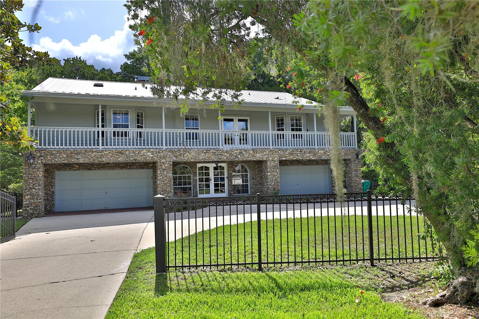 BLUE COVE - Residential