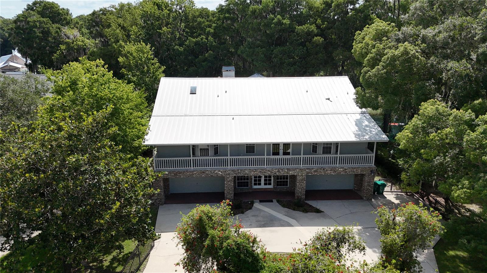 BLUE COVE - Residential