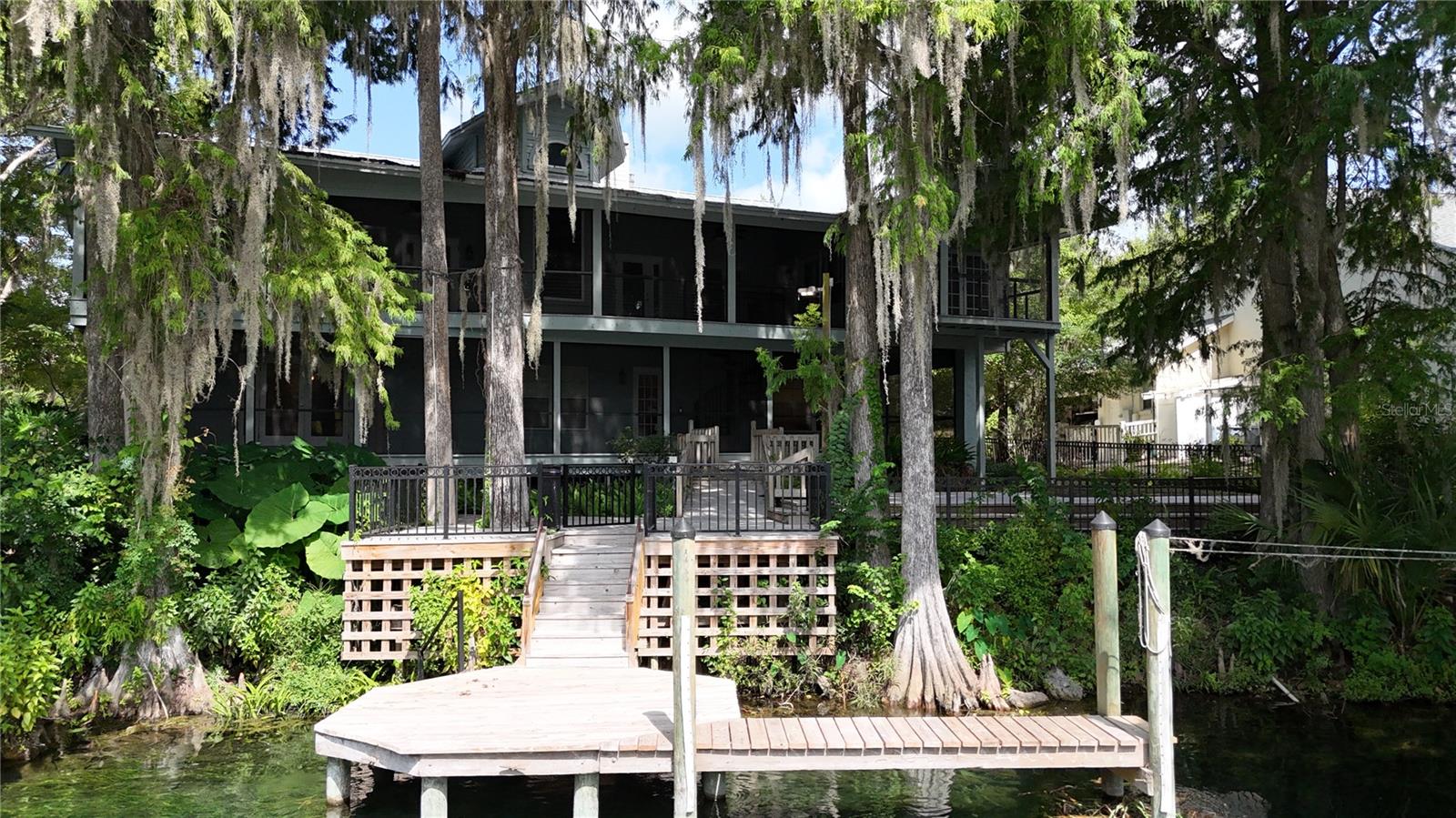 BLUE COVE - Residential