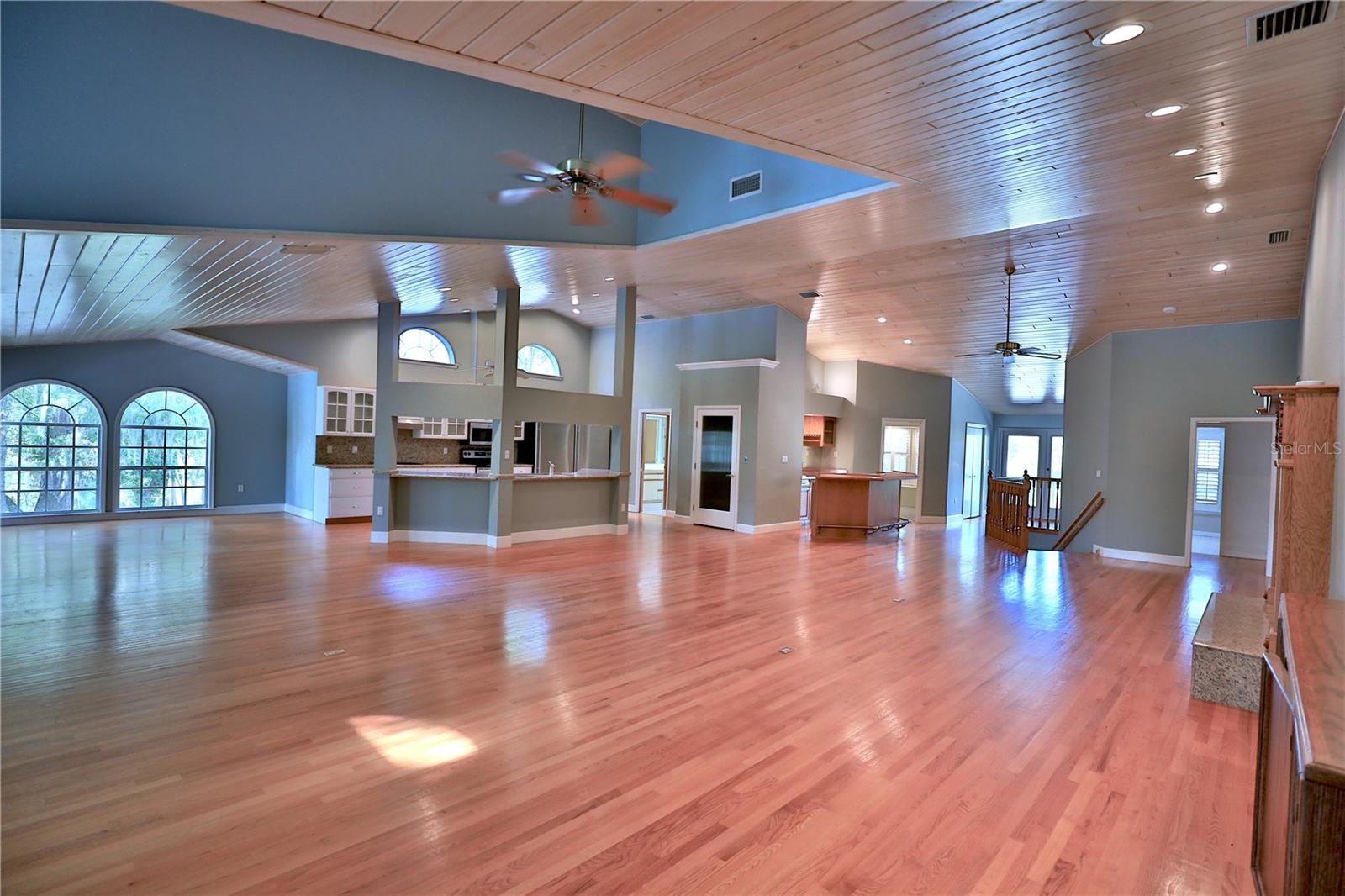 BLUE COVE - Residential