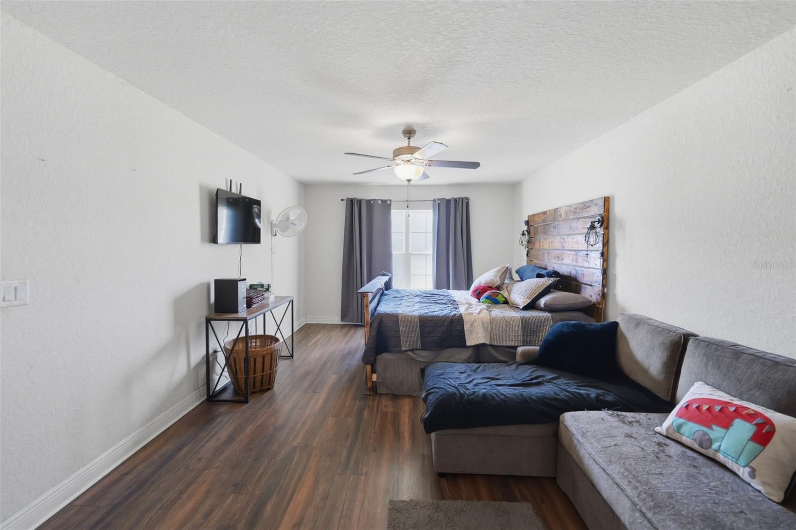 ROYAL HIGHLANDS - Residential