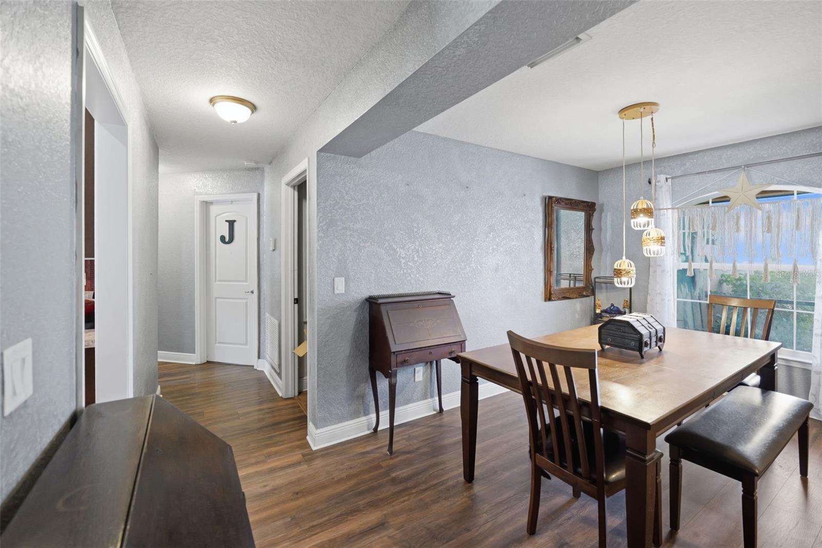 ROYAL HIGHLANDS - Residential