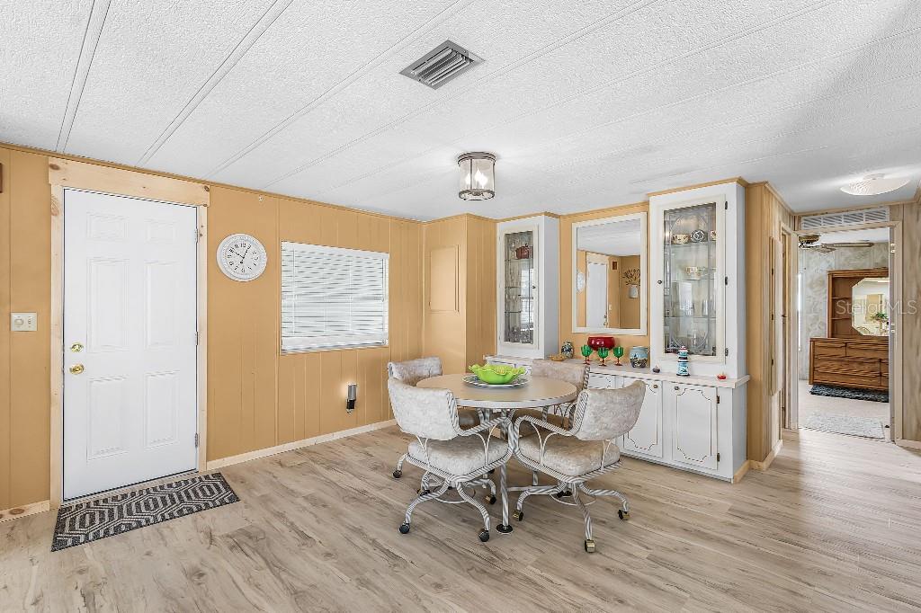 ALLIGATOR PARK COOP - Residential