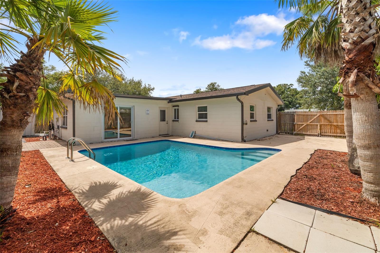 SUNNY LAWN ESTATES - Residential Lease