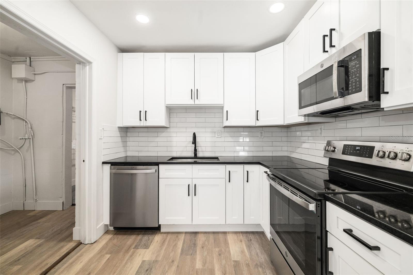 SUNNY LAWN ESTATES - Residential Lease