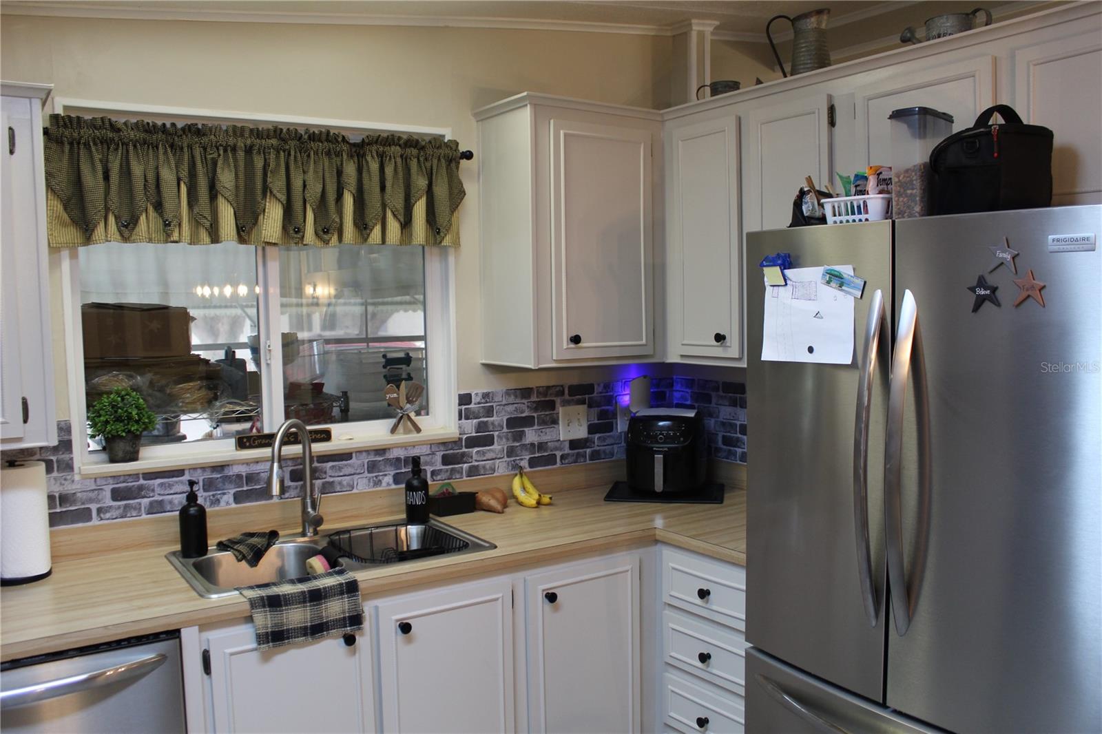 TWIN FOUNTAINS INC A CONDO MHP - Residential