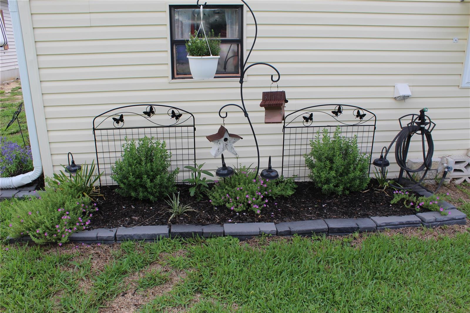 TWIN FOUNTAINS INC A CONDO MHP - Residential