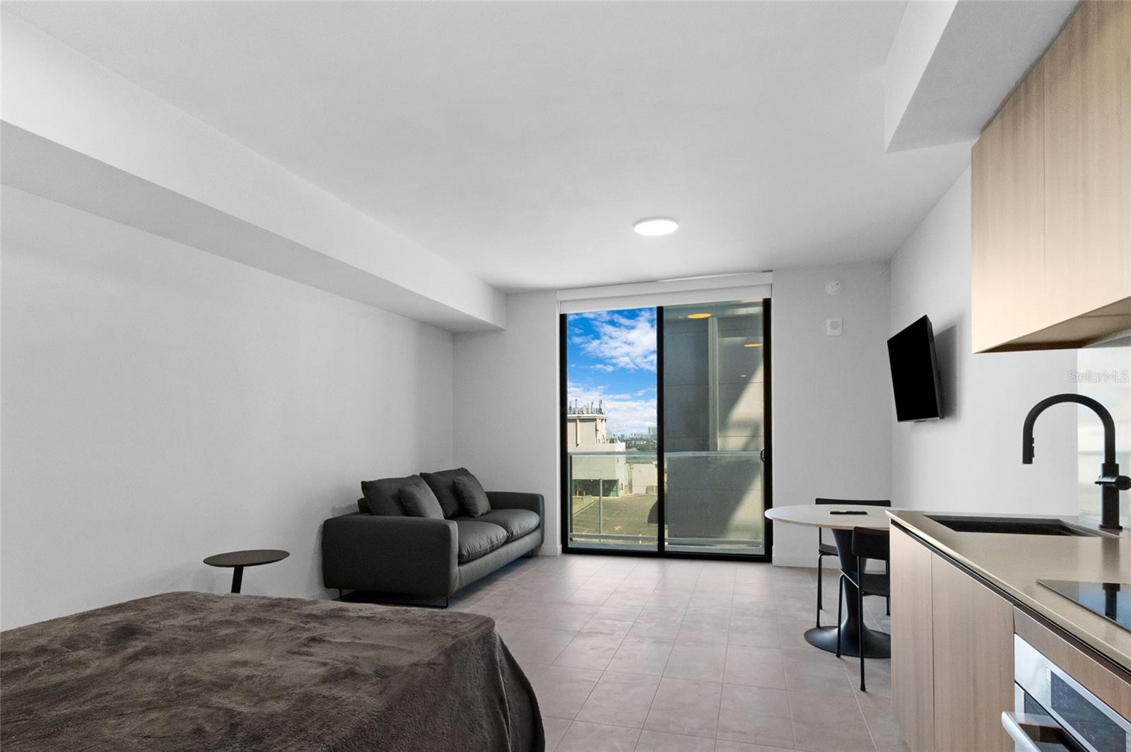 501 FIRT RESIDENCES CONDOMINIUM - Residential