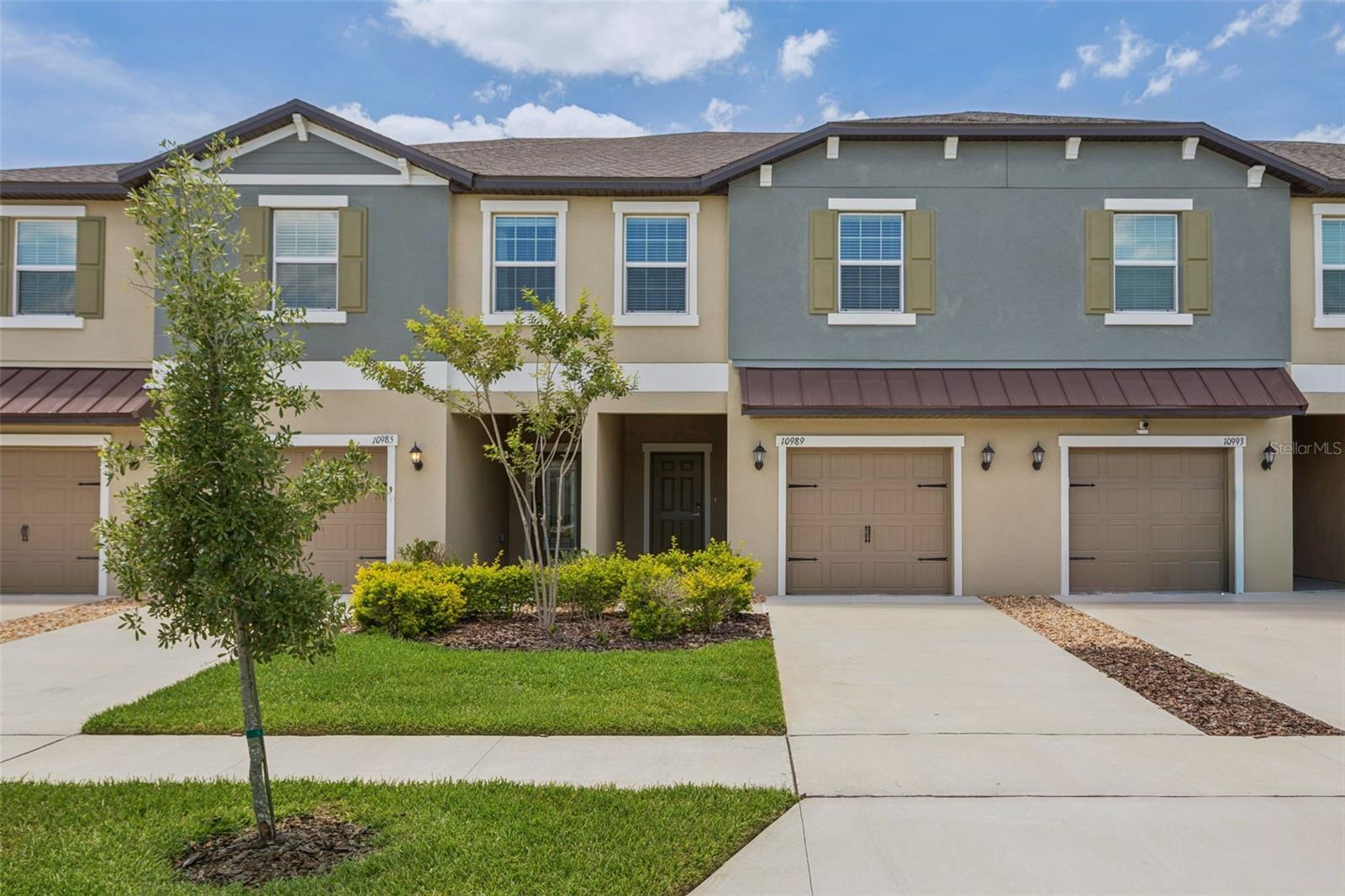 Virtually Staged. PRICED TO SELL — BEST PRICED TOWNHOME IN THE AREA!
Great opportunity to own this MOVE-IN READY / LIKE-NEW 3-bedroom, 2.5-bath townhome with a 1-car garage plus loft, located in the highly sought-after Angeline community just off SR-52 with easy access to the Suncoast Parkway. Situated on a beautiful waterfront lot, this two-story home offers open yard space, peaceful pond views, and 1,666 sq ft of comfortable living space.
Enter into a bright, open foyer with a convenient half bath, leading to the dining and living areas. The beautiful open kitchen features granite countertops, stainless steel appliances, a large island with breakfast bar, closet pantry, and plenty of cabinet space. The spacious living room is perfect for entertaining, with sliding glass doors opening to a large covered lanai where you can relax and enjoy nature and the pond view. The backyard provides plenty of space for BBQs with family and friends.
Upstairs, the primary suite offers a walk-in closet and private bath with dual sinks and a large walk-in shower. Two additional spacious bedrooms, a full bath, laundry room, and loft complete the second floor.
Angeline is a 6,200-acre master-planned community offering natural beauty, modern convenience, and future resort-style amenities. Residents enjoy access to green space, scenic trails, Pasco County’s first community farm, future regional park, planned Town Center, and a future lagoon. The community is also home to Angeline Academy of Innovation and a life sciences hub led by H. Lee Moffitt Cancer Center.
Won’t last — call today for your private tour!