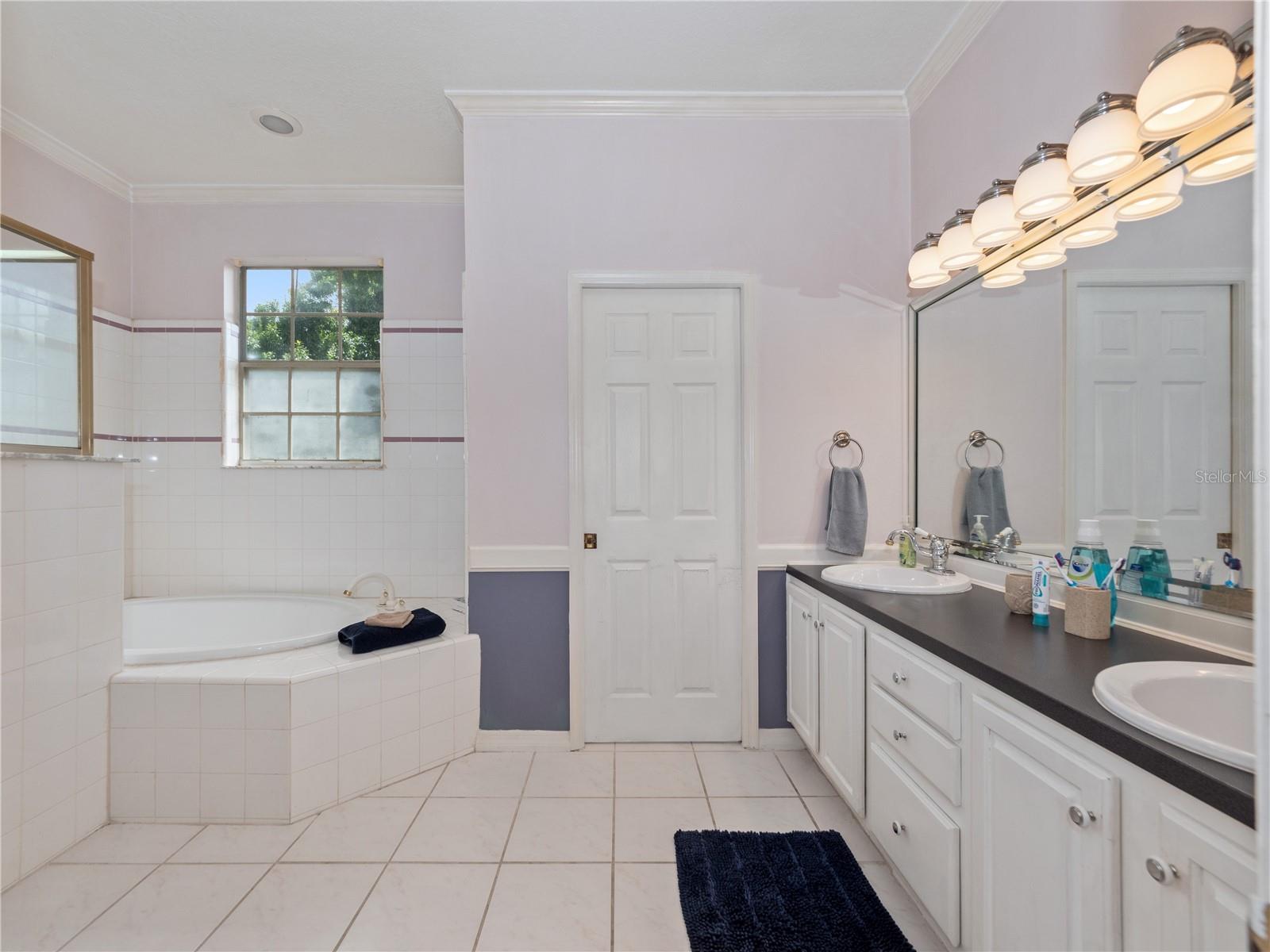 SAND LAKE POINT UNIT 4 - Residential