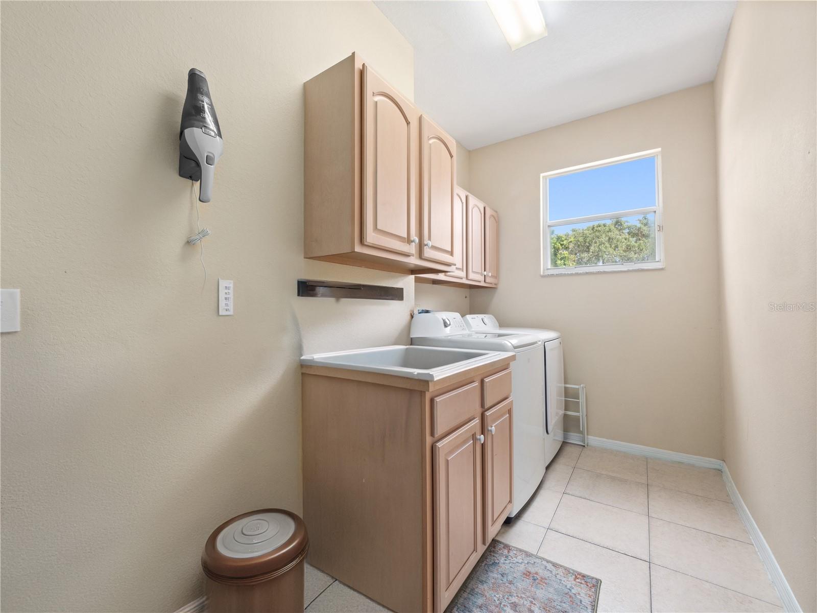 SAND LAKE POINT UNIT 4 - Residential
