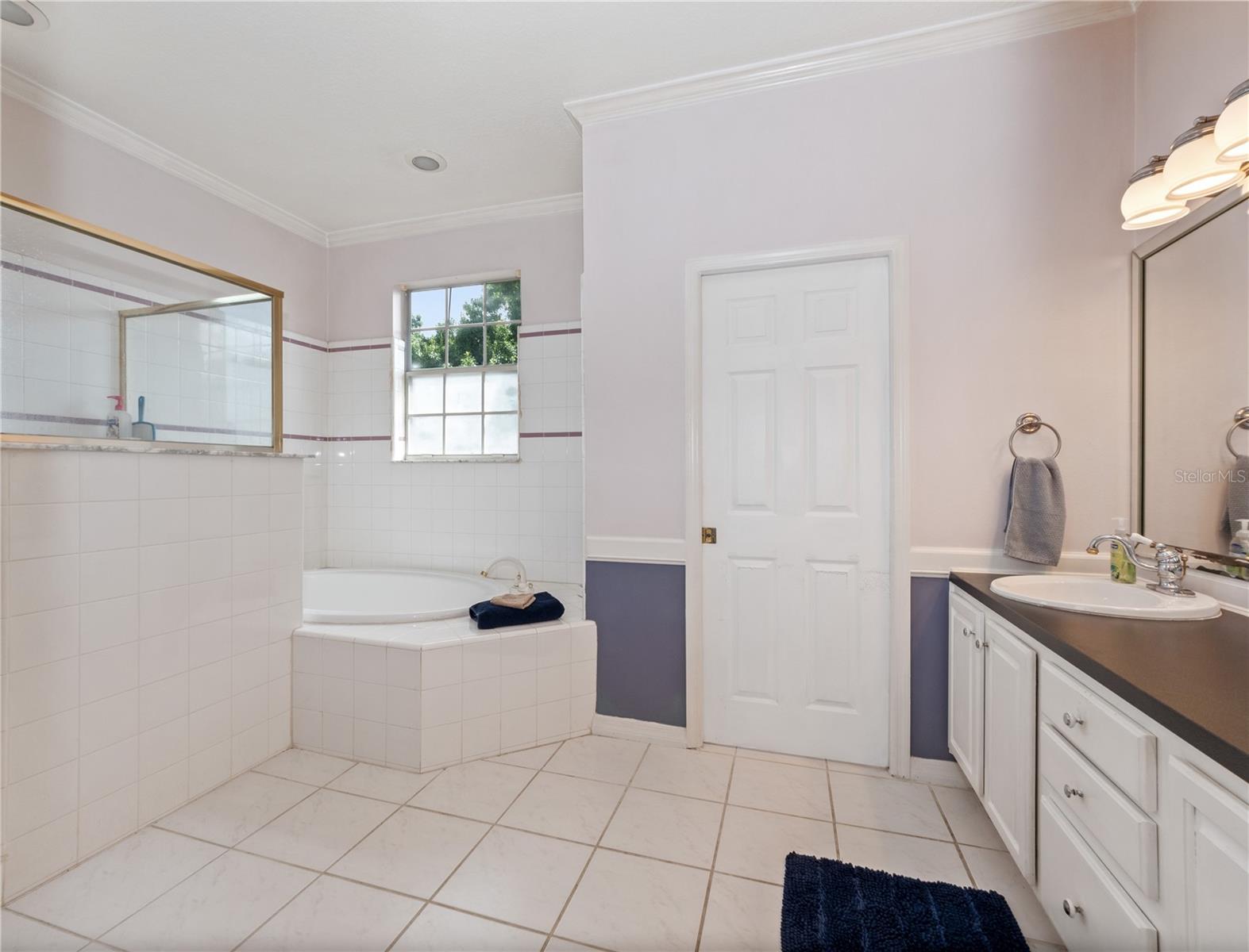 SAND LAKE POINT UNIT 4 - Residential