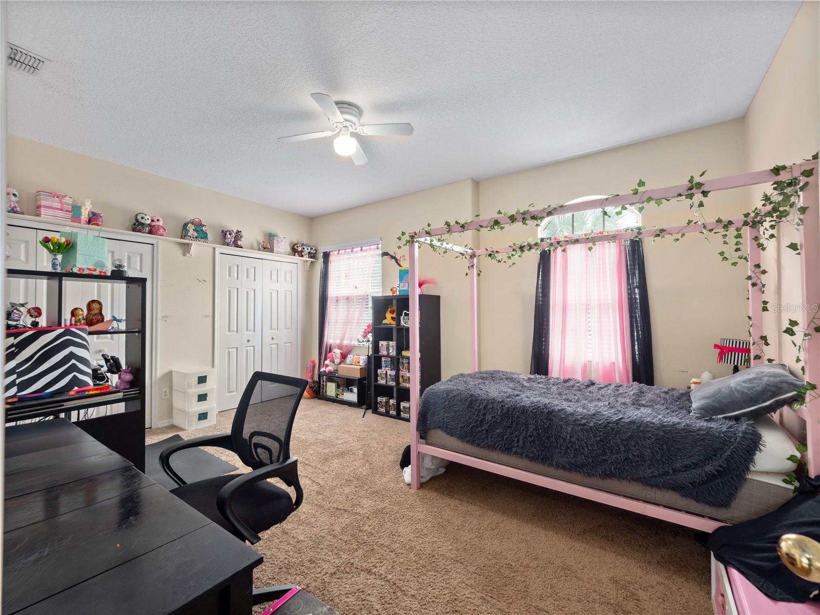 SAND LAKE POINT UNIT 4 - Residential