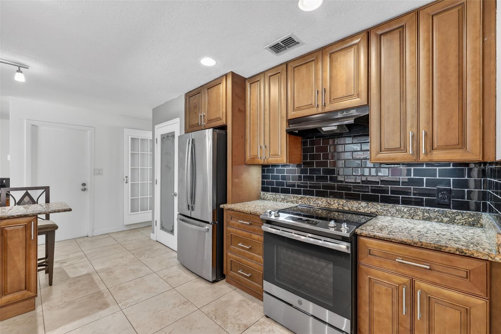 INDIAN HILLS - Residential