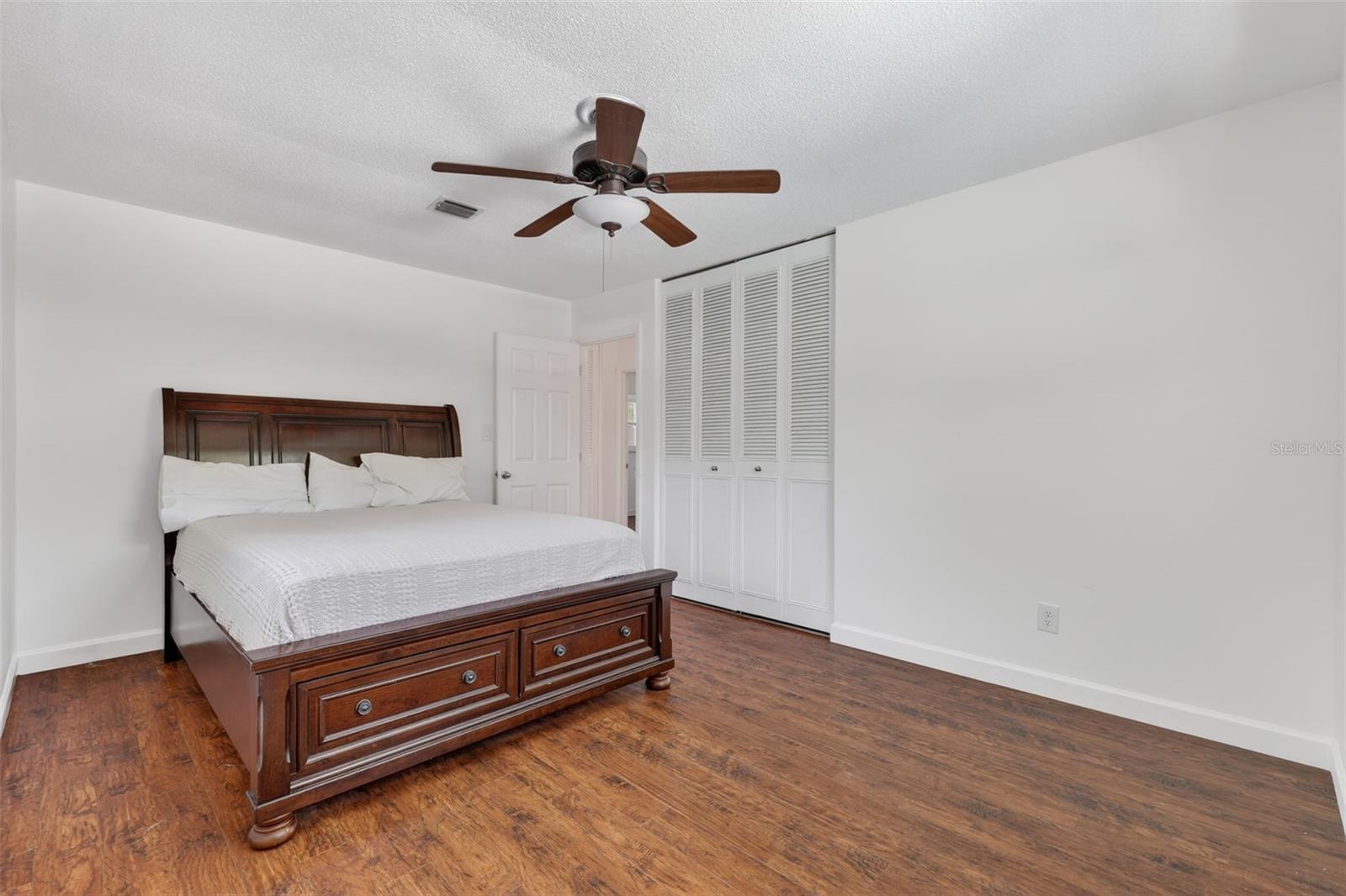 INDIAN HILLS - Residential