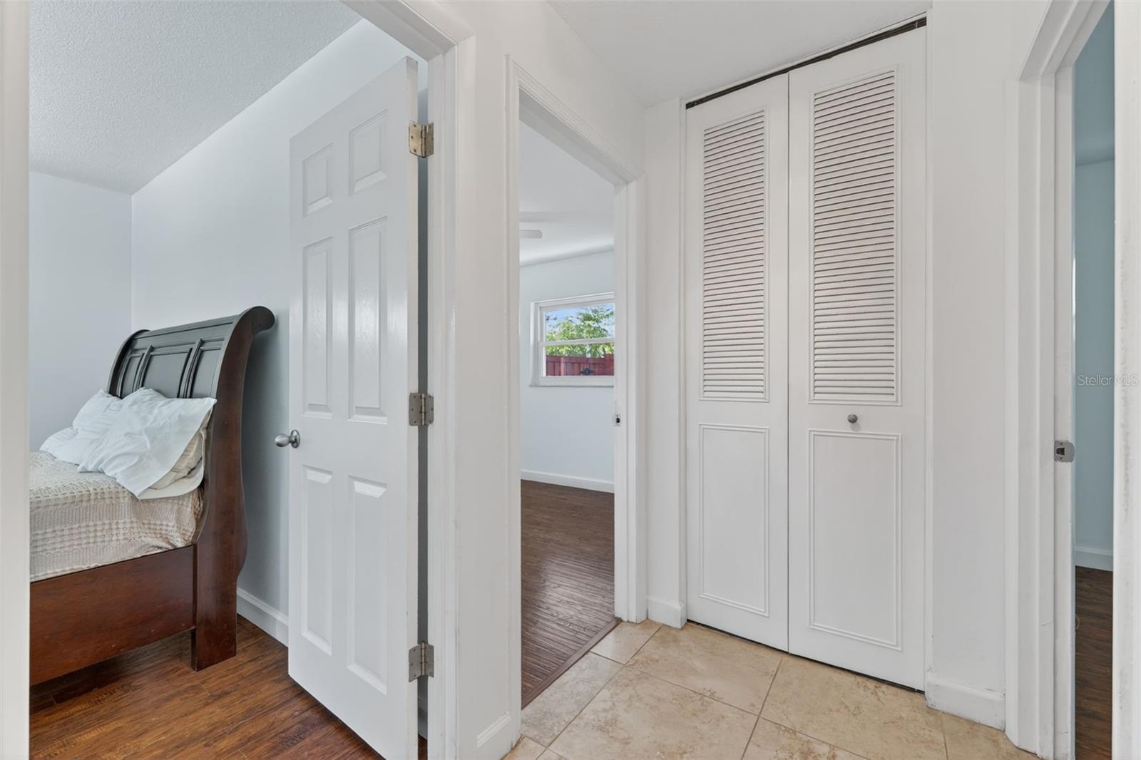 INDIAN HILLS - Residential