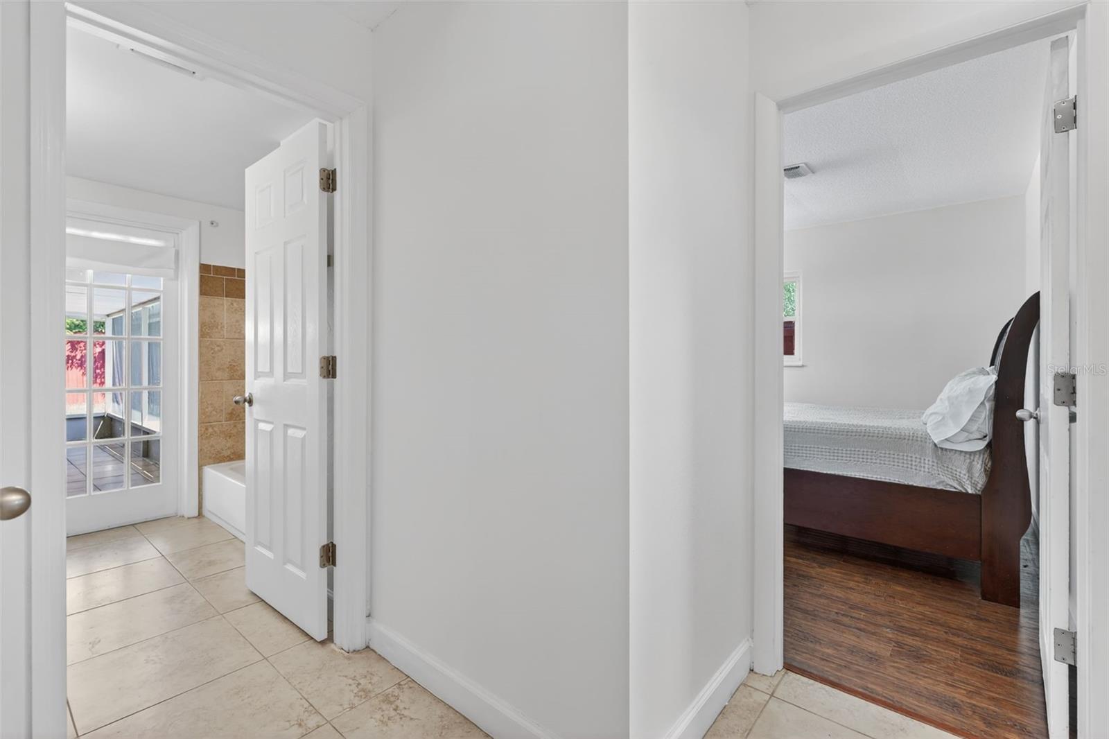 INDIAN HILLS - Residential
