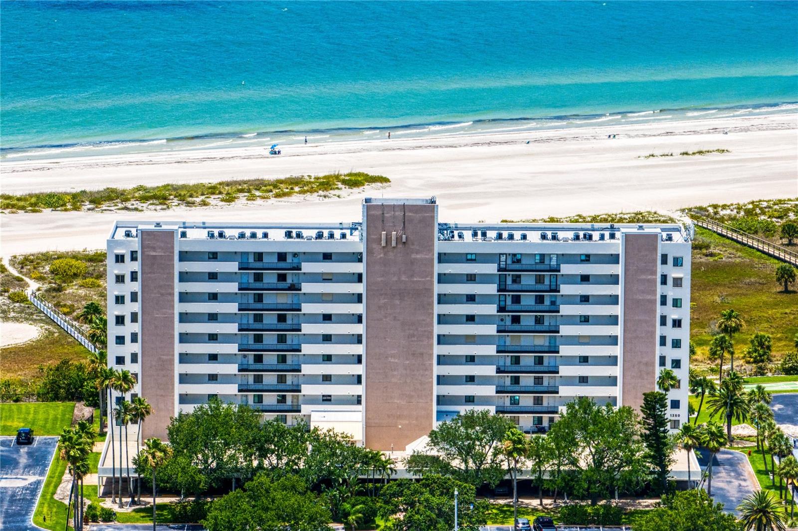 LANDMARK TOWERS 2 - Residential