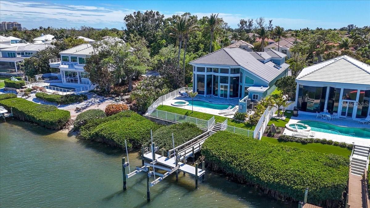 QUEENS HARBOUR - Residential