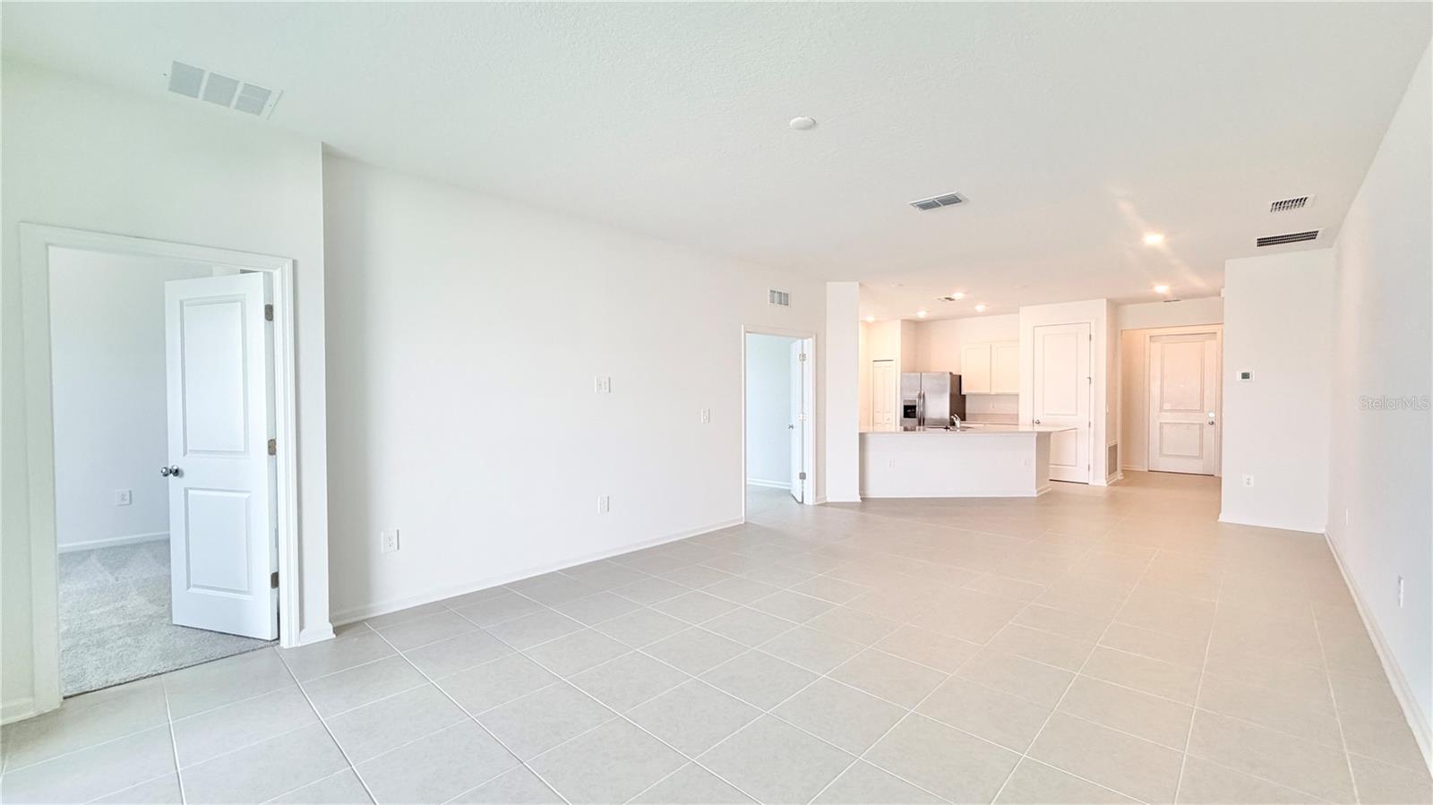 CROSSWINDS 50'S - Residential Lease