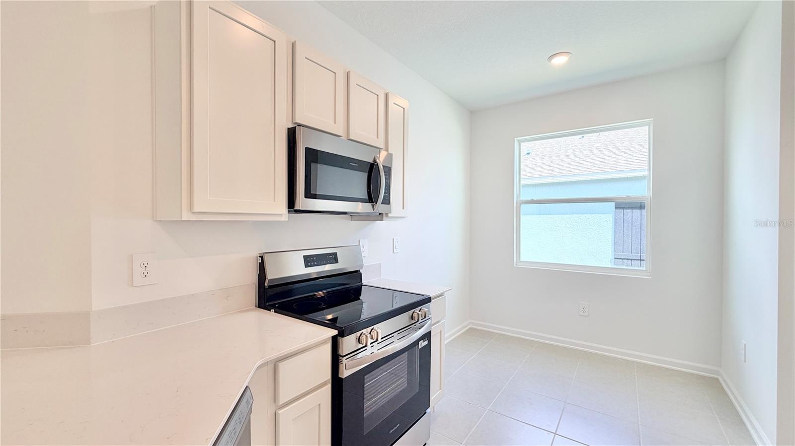 CROSSWINDS 50'S - Residential Lease