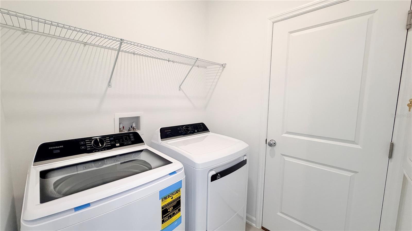 CROSSWINDS 50'S - Residential Lease