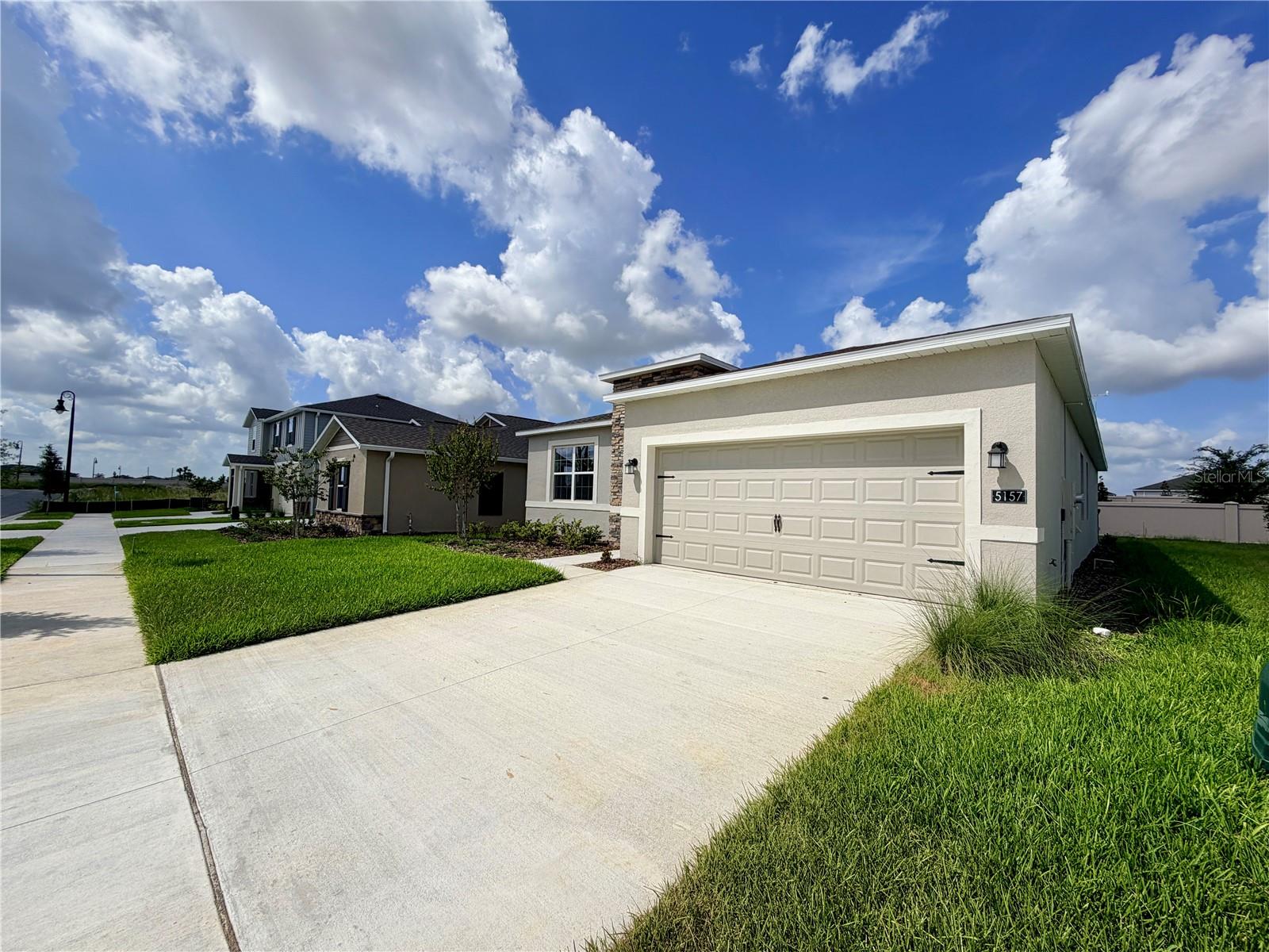 CROSSWINDS 50'S - Residential Lease