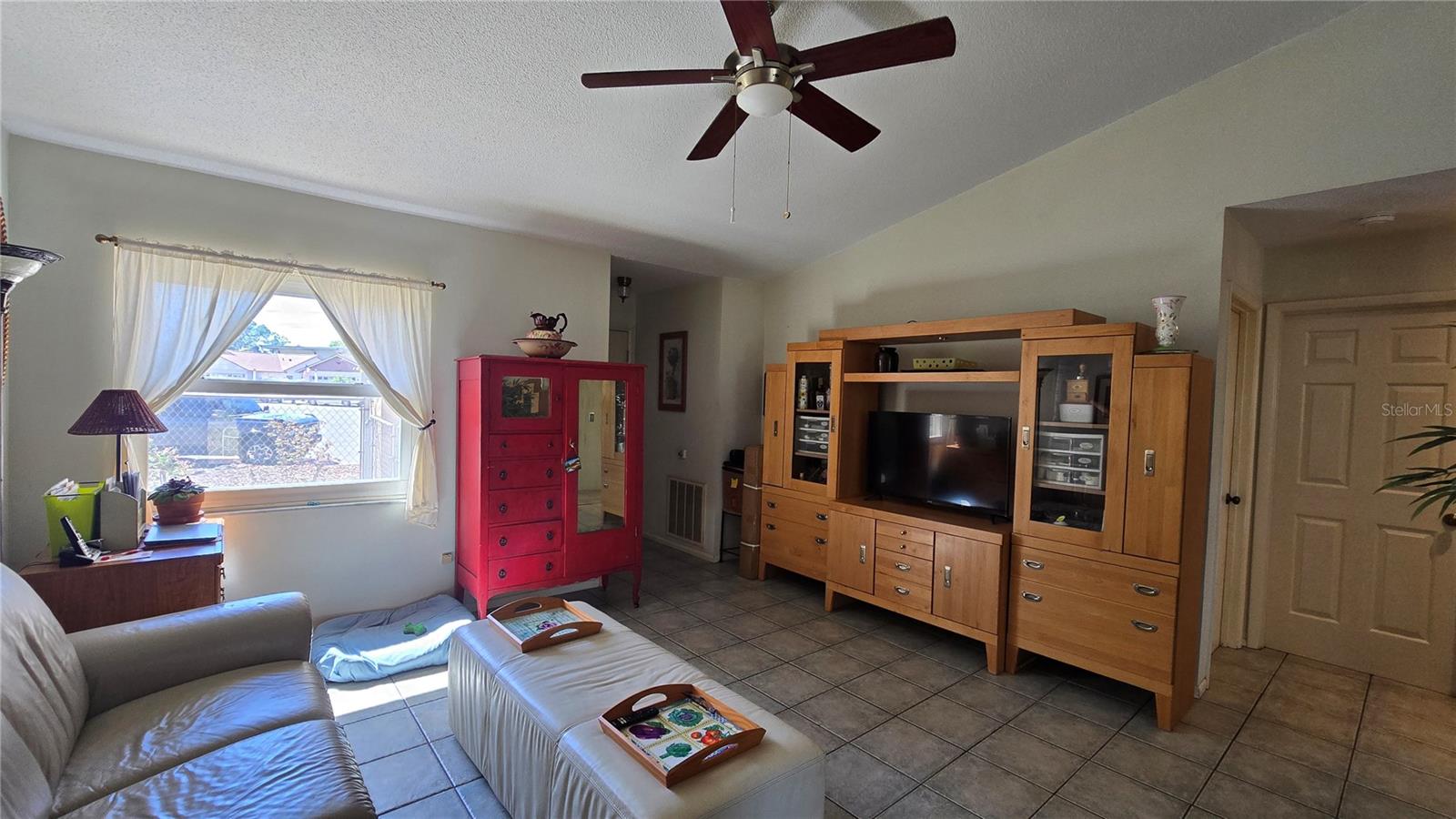 SPRING OAKS - Residential
