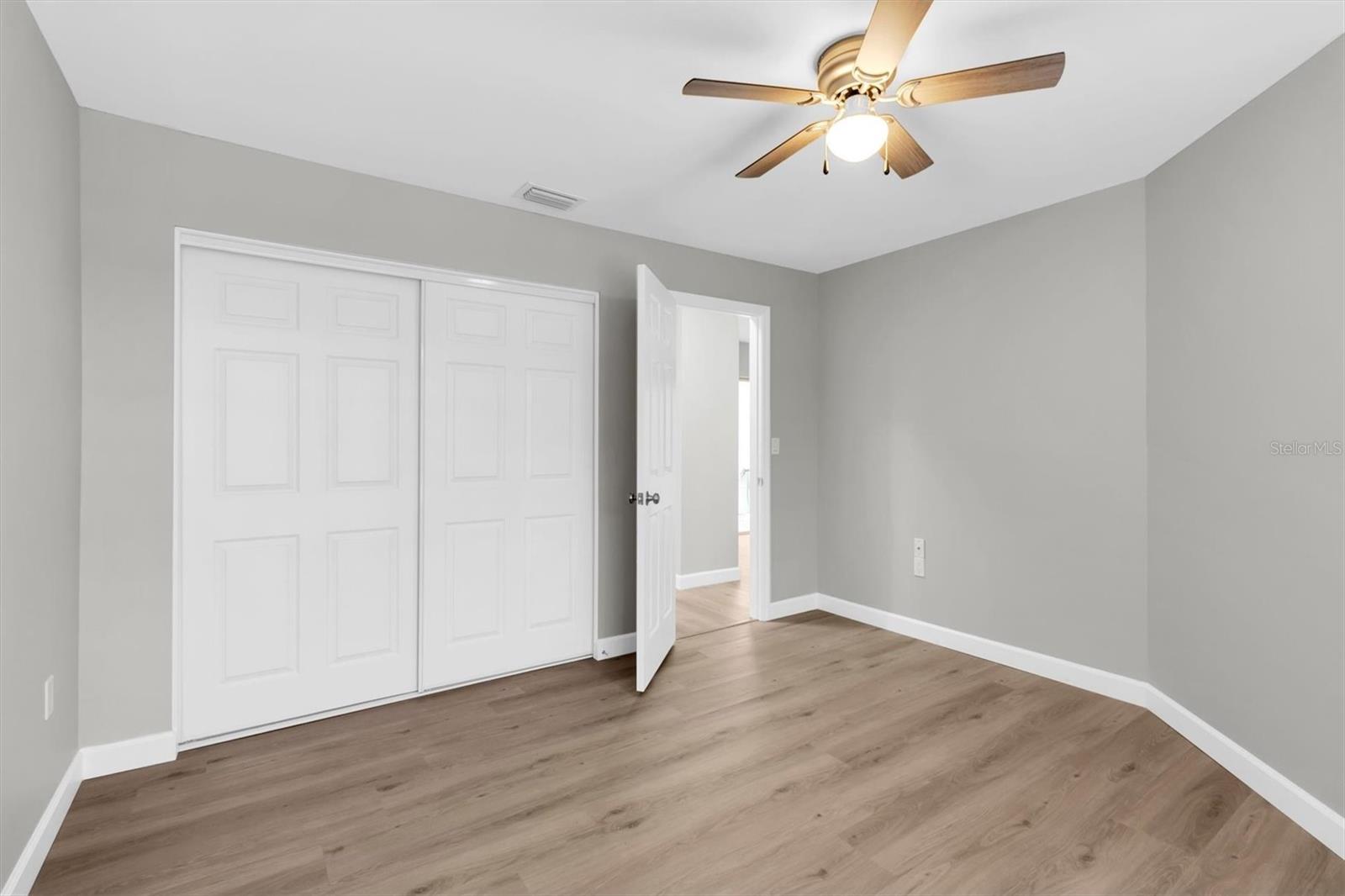 CHATEAU VILLAGE CONDO 01 - Residential