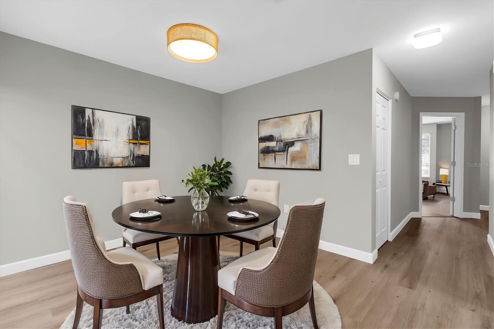CHATEAU VILLAGE CONDO 01 - Residential