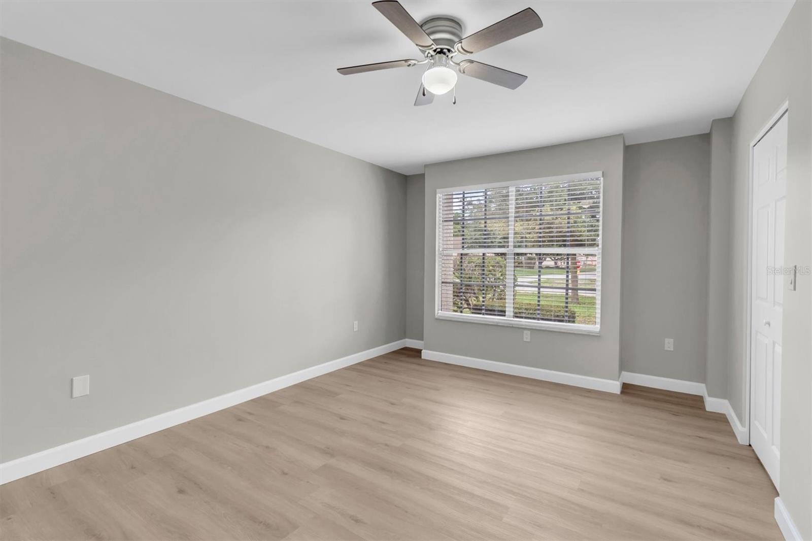 CHATEAU VILLAGE CONDO 01 - Residential