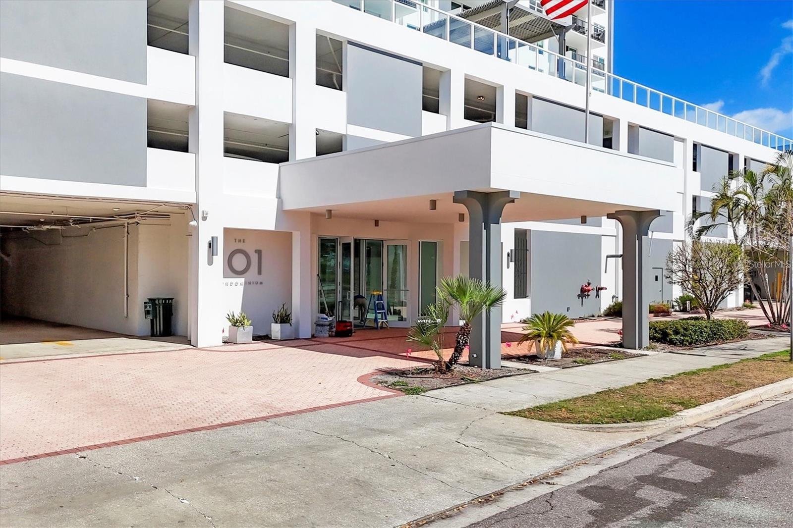THE 101 - Residential