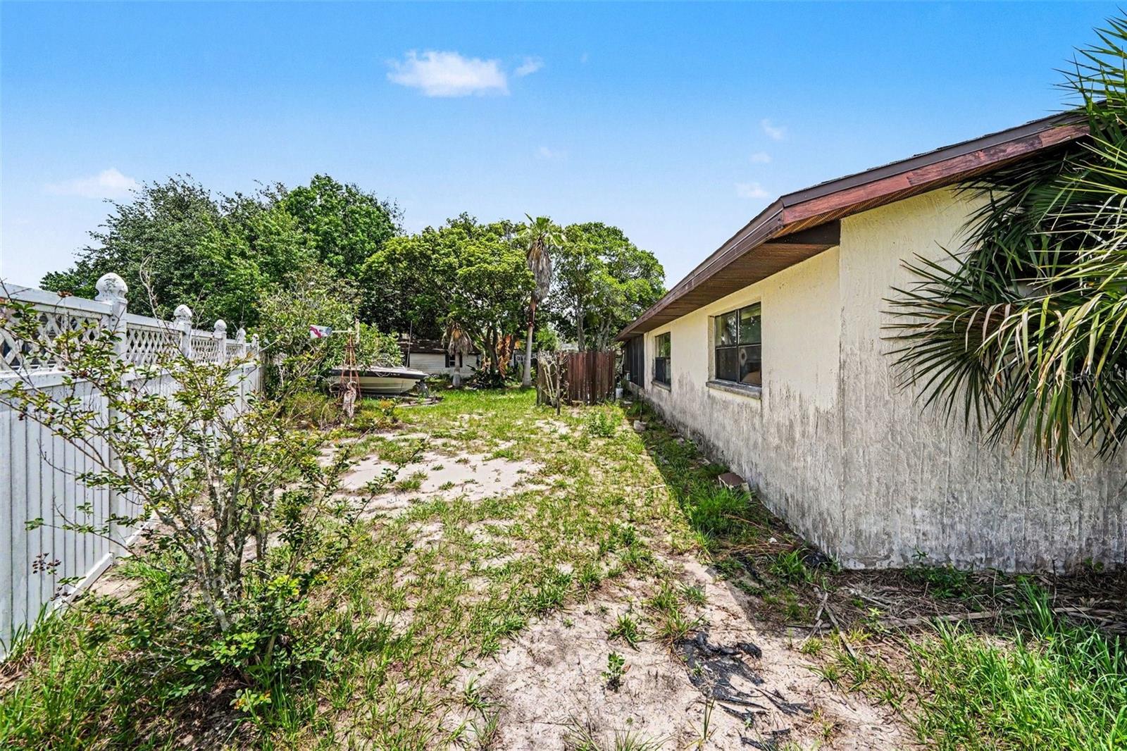 SPRING HILL UNIT 5 - Residential