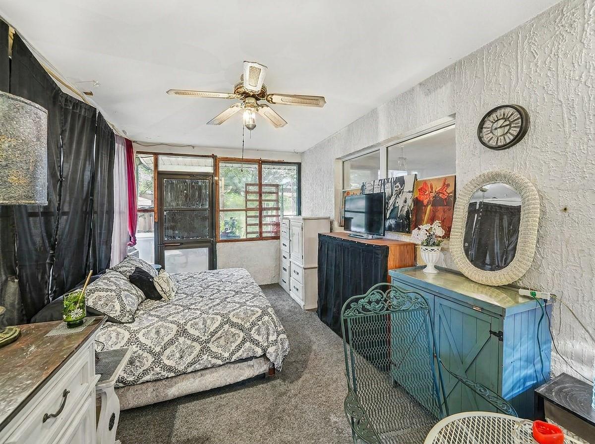 SPRING HILL UNIT 5 - Residential