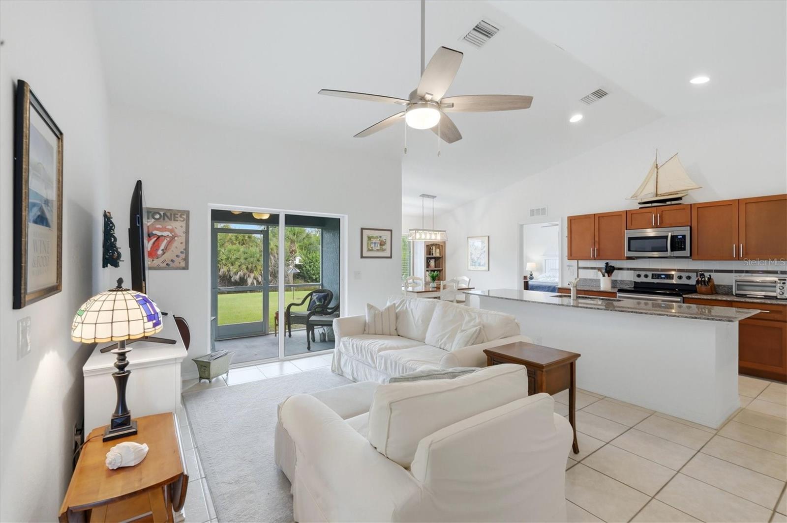 ROTONDA LAKES - Residential