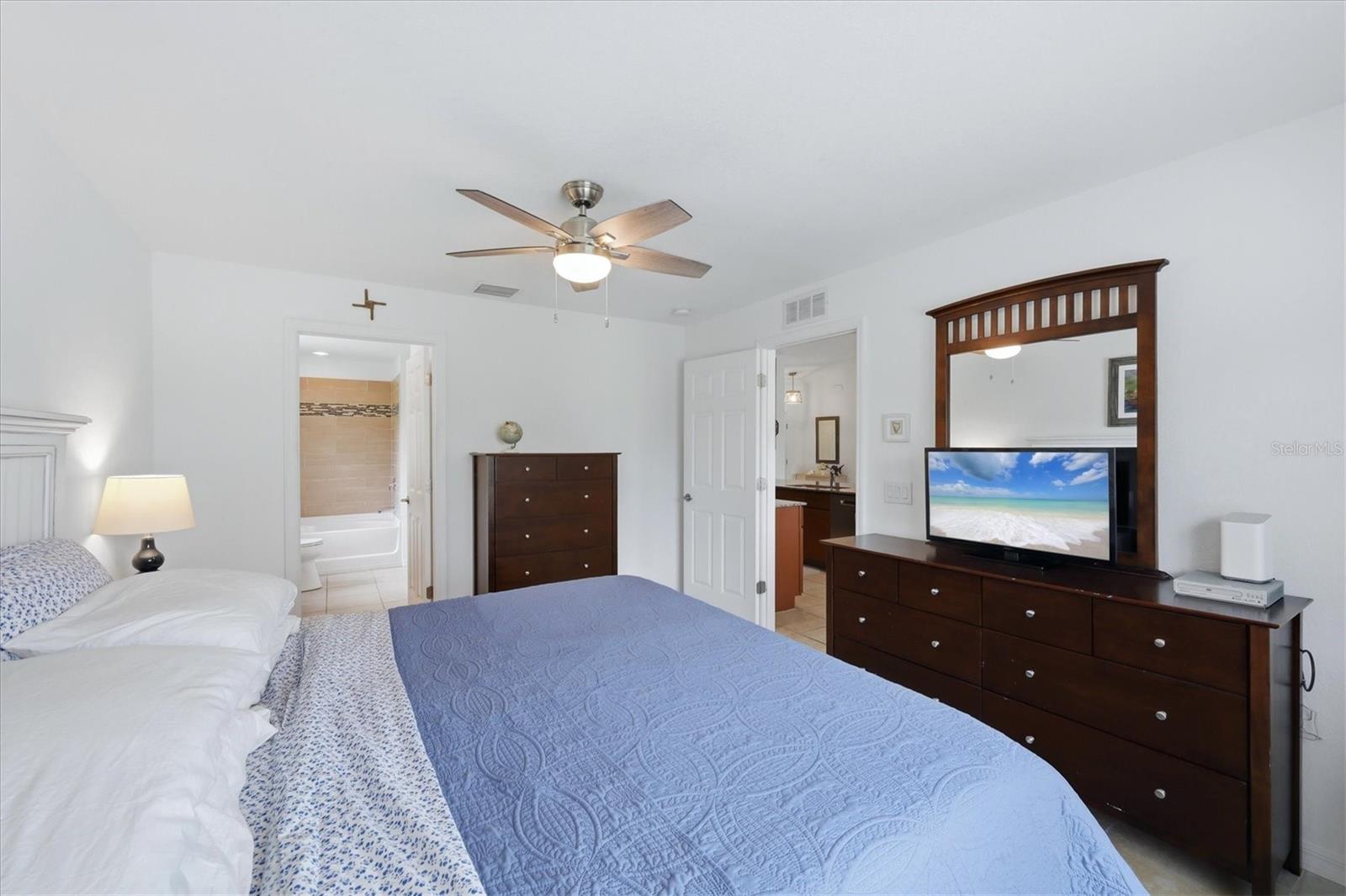 ROTONDA LAKES - Residential